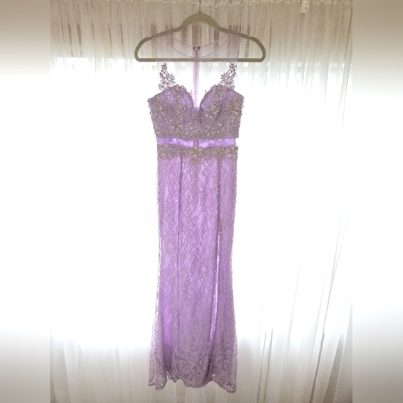 Lavender Lace Illusion Neckline Maxi Dress - Picture 4 of 5